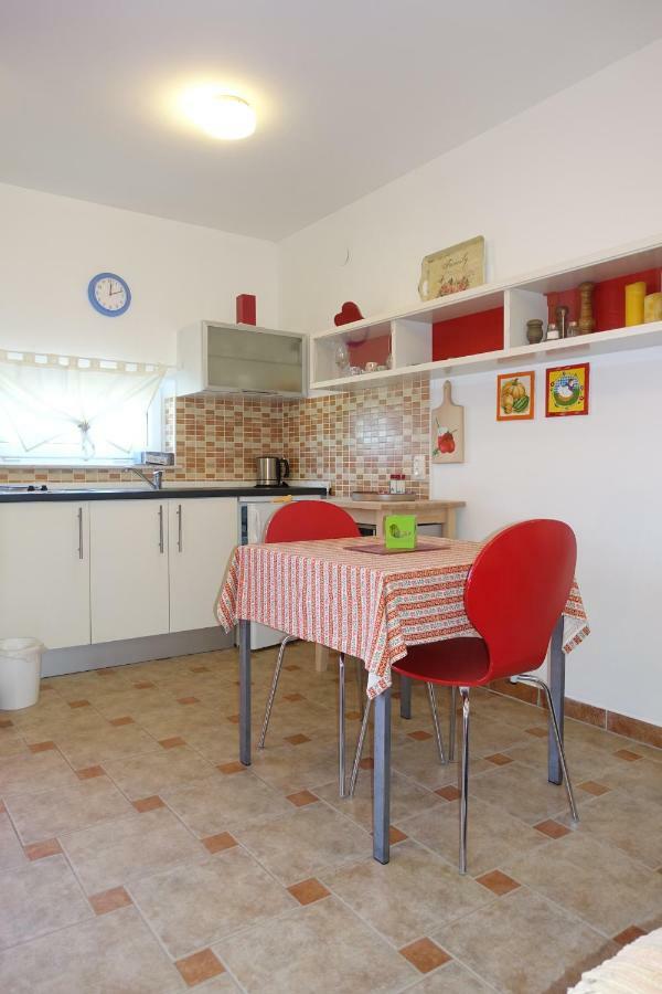 Apartments Dalmatina Затон Екстер'єр фото